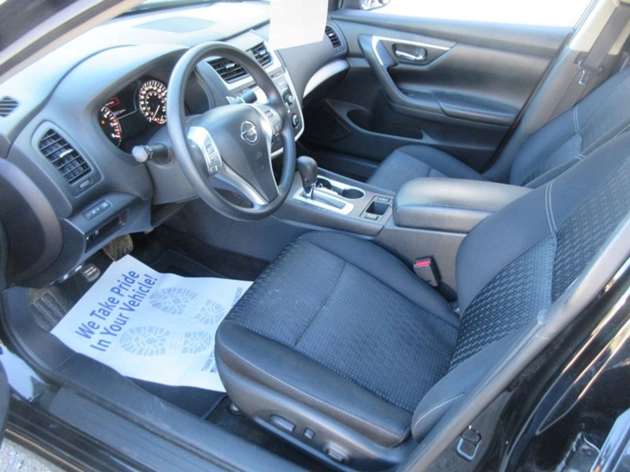 2017 Nissan Altima 2.5 Photo