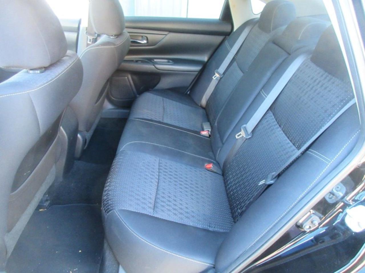 2017 Nissan Altima 2.5 Photo