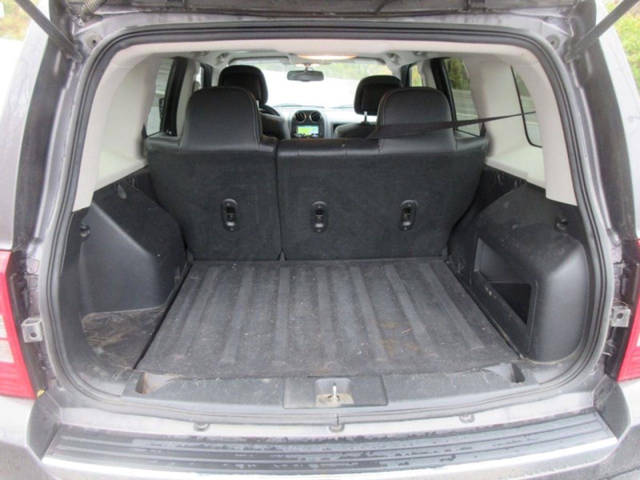 2017 Jeep Patriot HIGH ALTITUDE 4X4 Photo