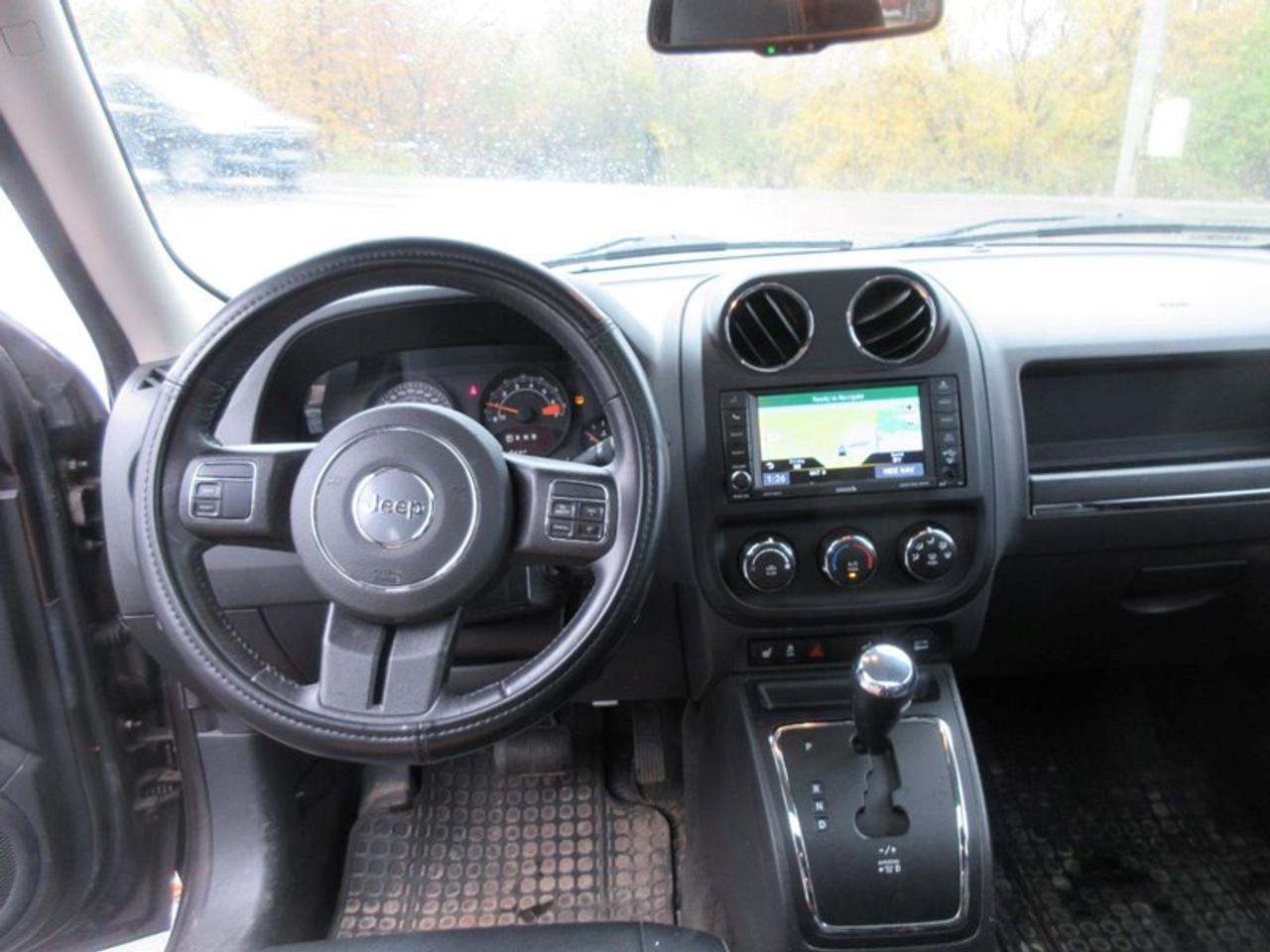 2017 Jeep Patriot HIGH ALTITUDE 4X4 Photo