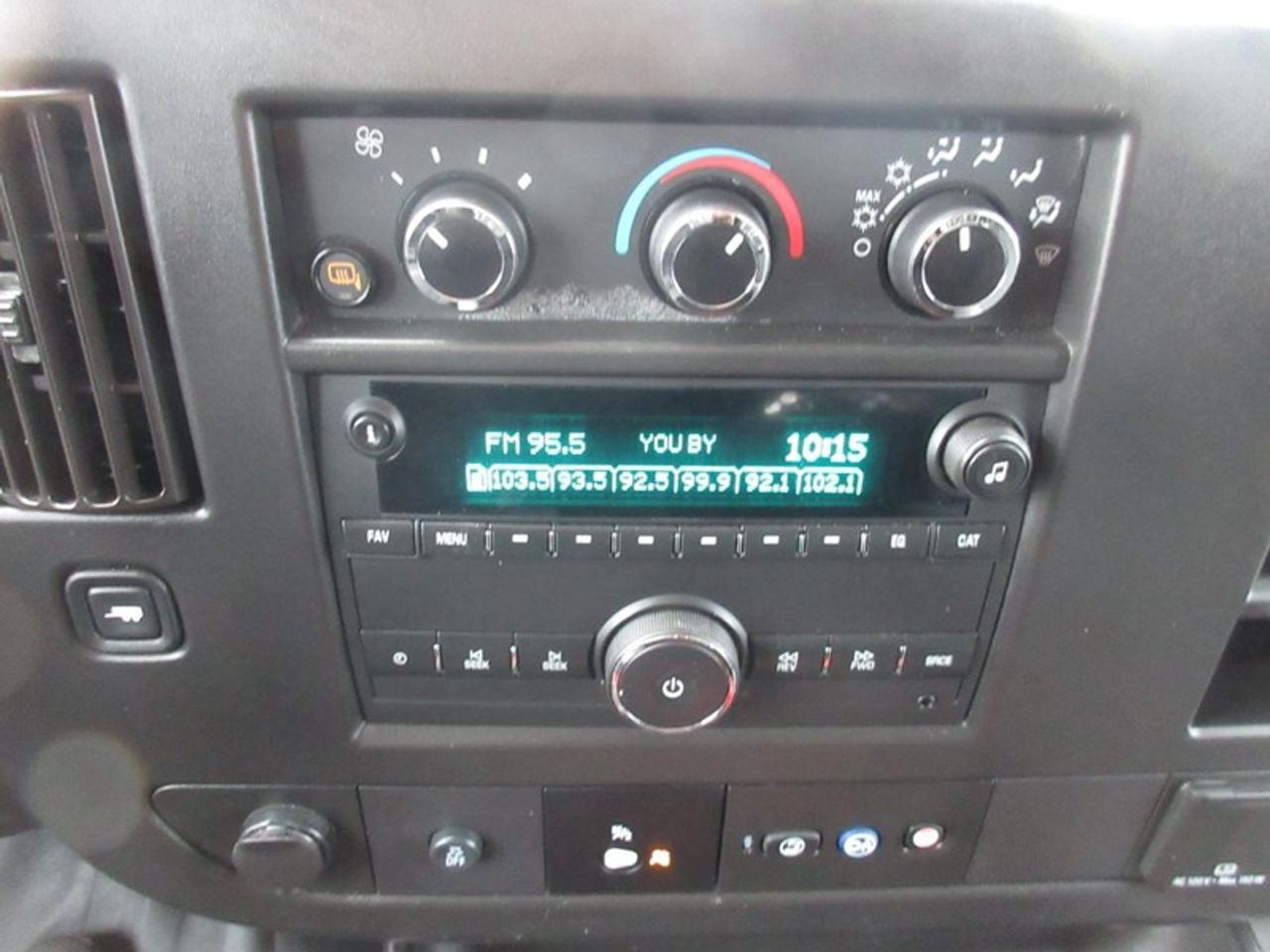 2020 GMC Savana G2500 Photo