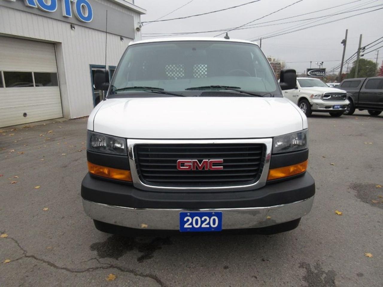 2020 GMC Savana G2500 Photo