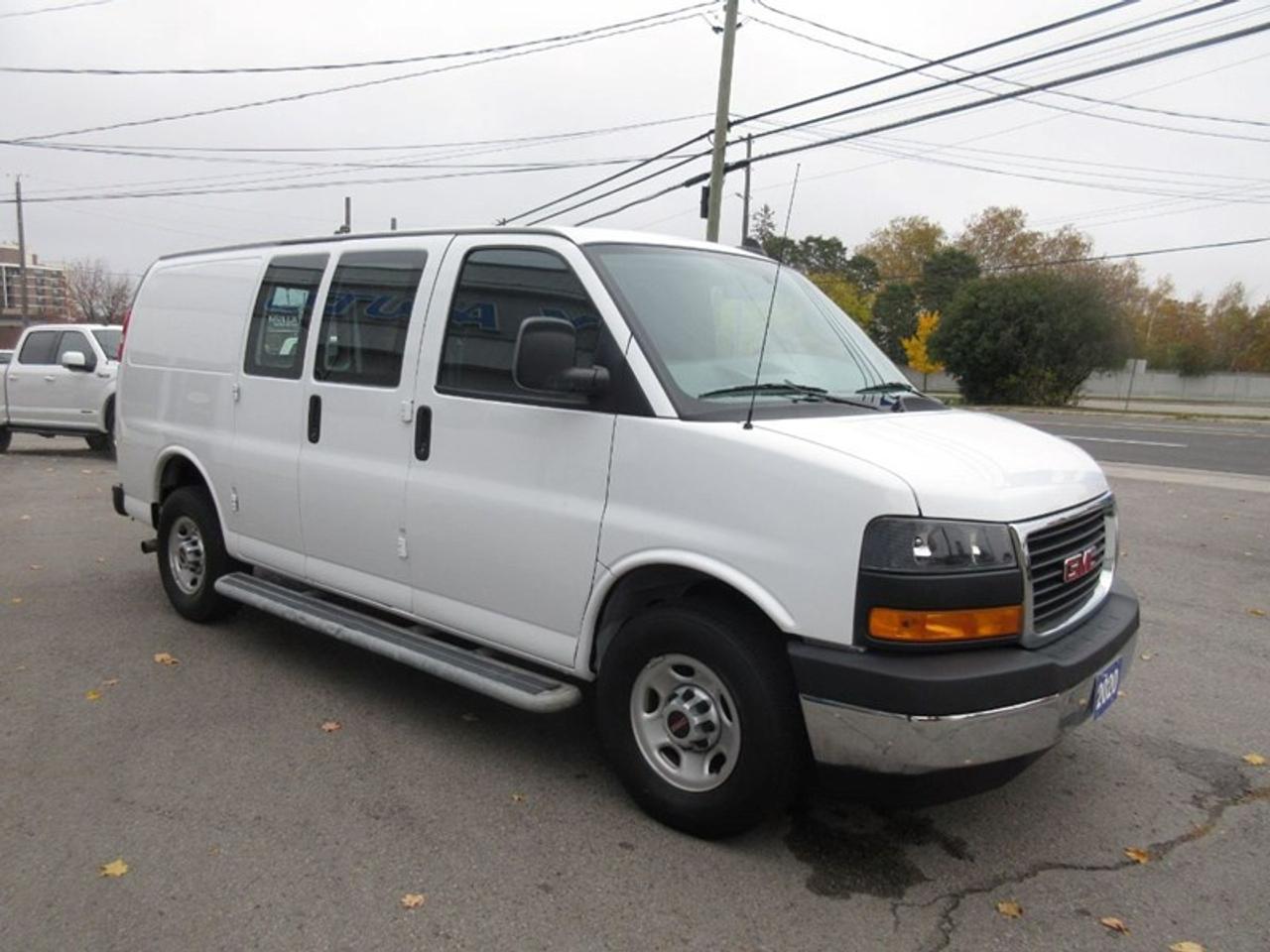 2020 GMC Savana G2500 Photo