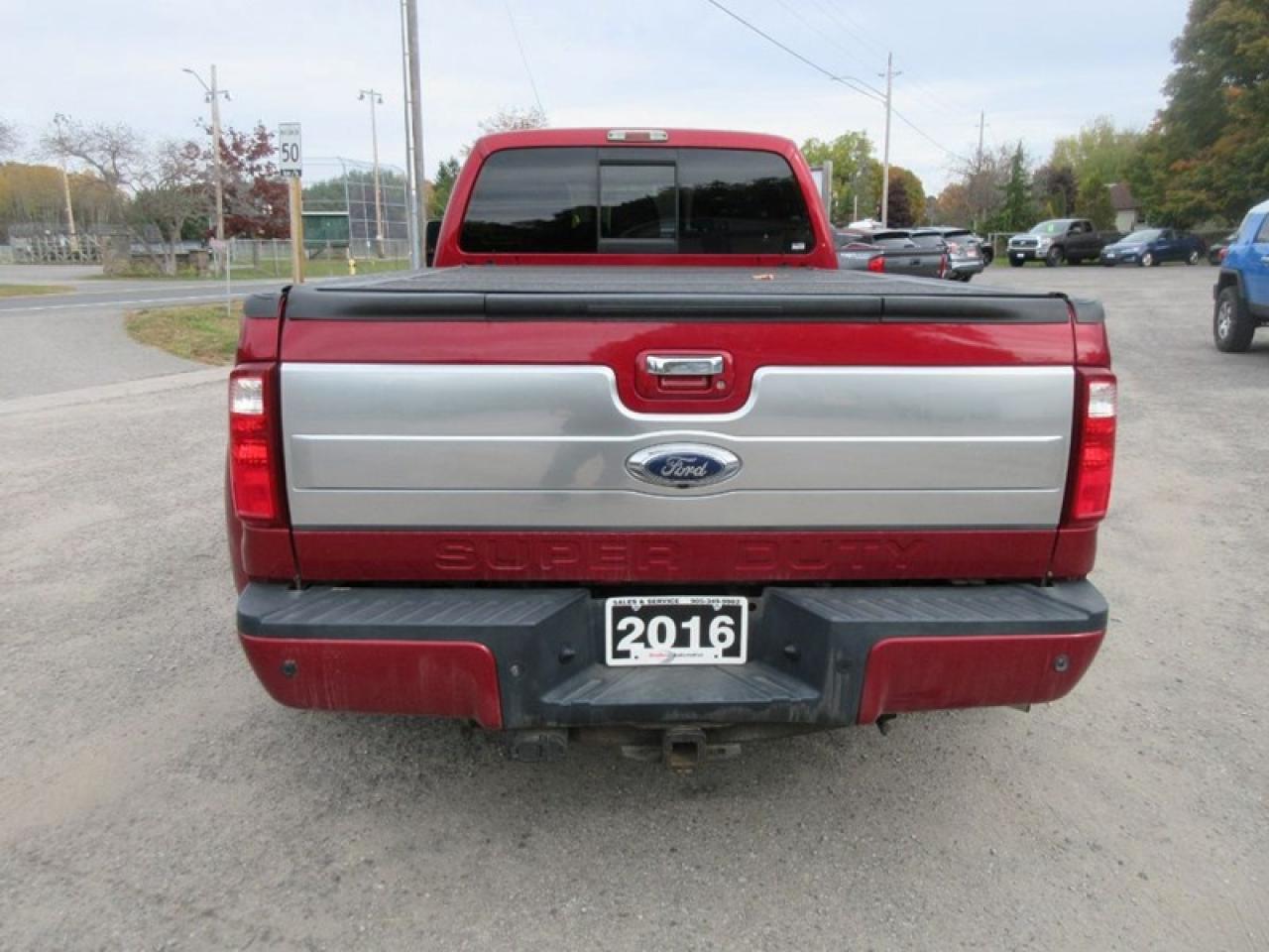 2016 Ford F-350 SD Platinum Long Box DRW Photo3