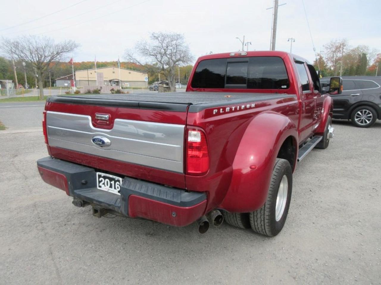 2016 Ford F-350 SD Platinum Long Box DRW Photo