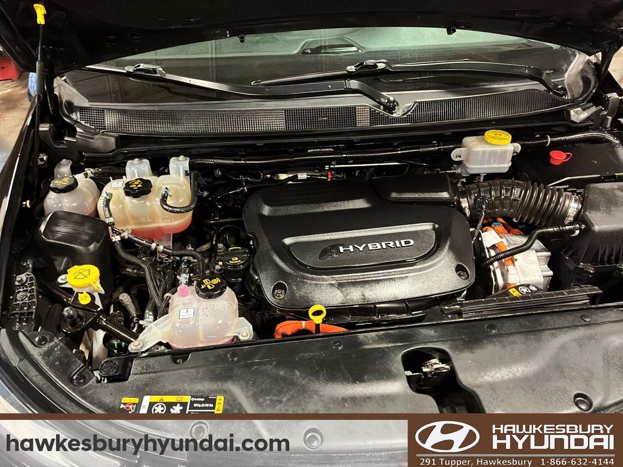 2022 Chrysler Pacifica Hybrid Limited Photo