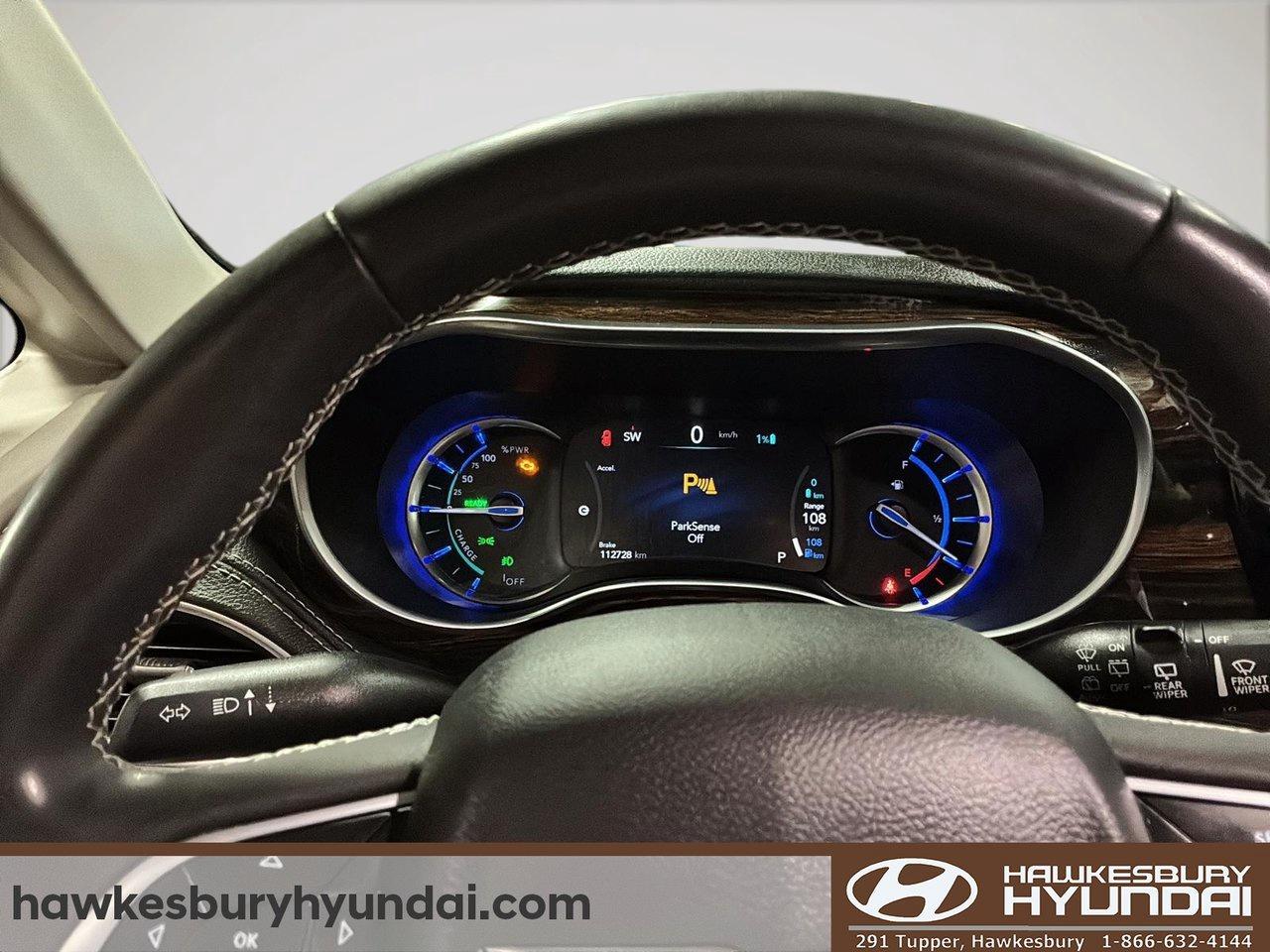 2022 Chrysler Pacifica Hybrid Limited Photo