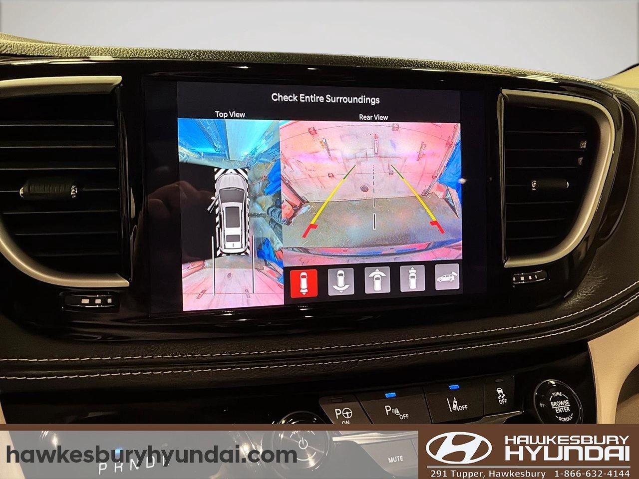 2022 Chrysler Pacifica Hybrid Limited Photo