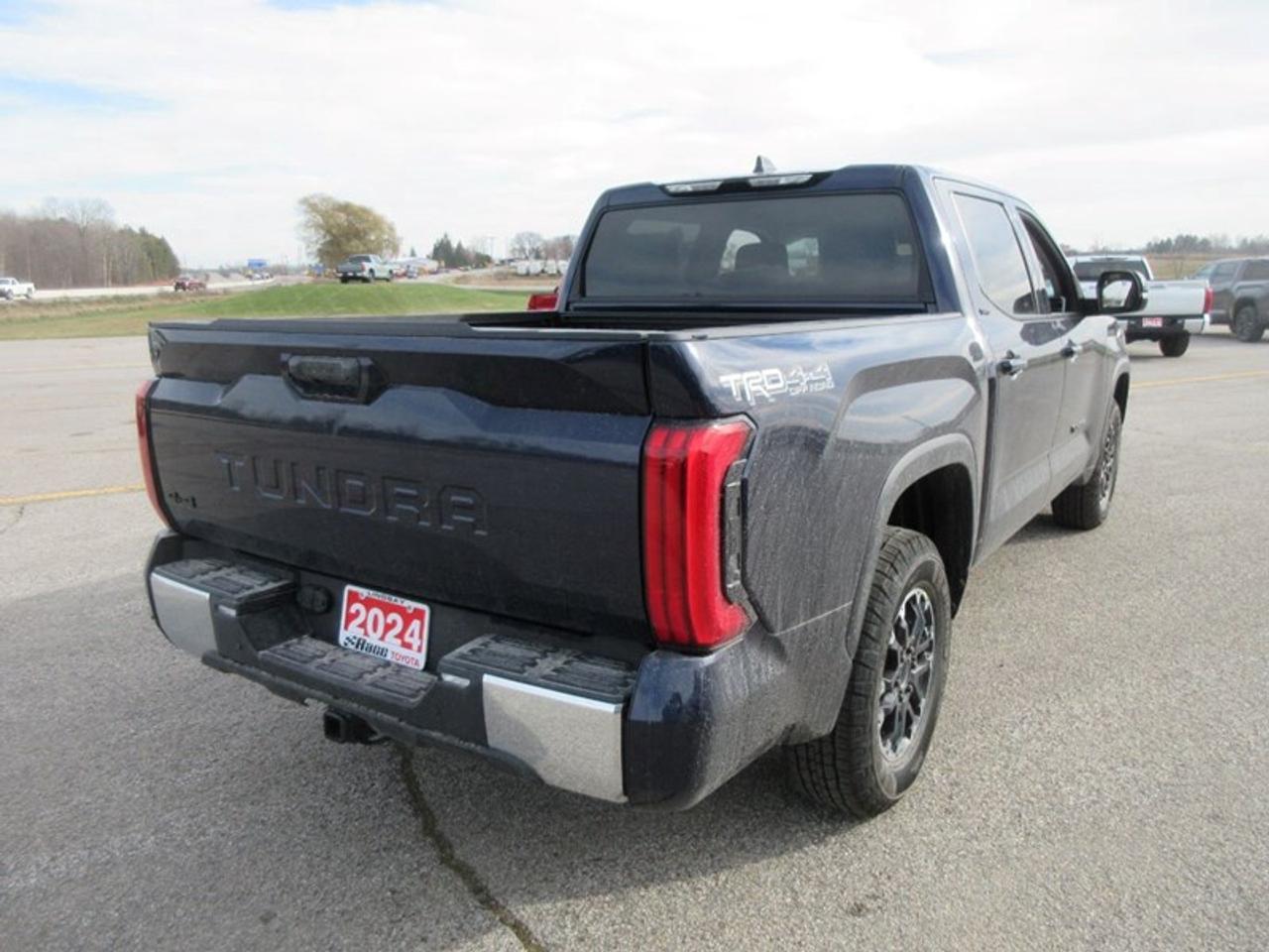 2024 Toyota Tundra SR Crew Max Photo