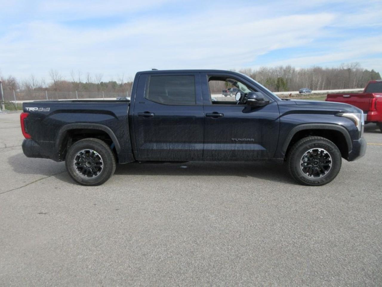 2024 Toyota Tundra SR Crew Max Photo