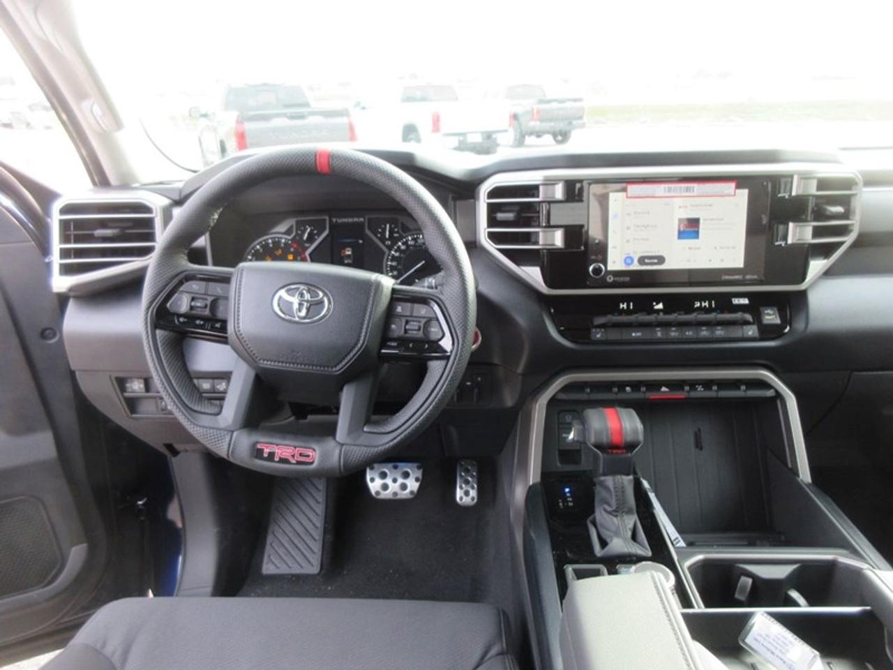 2024 Toyota Tundra SR Crew Max Photo