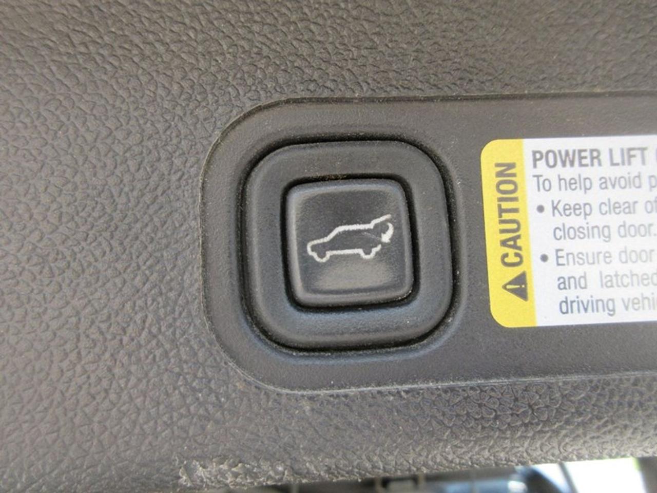 2007 GMC Yukon Denali XL Photo