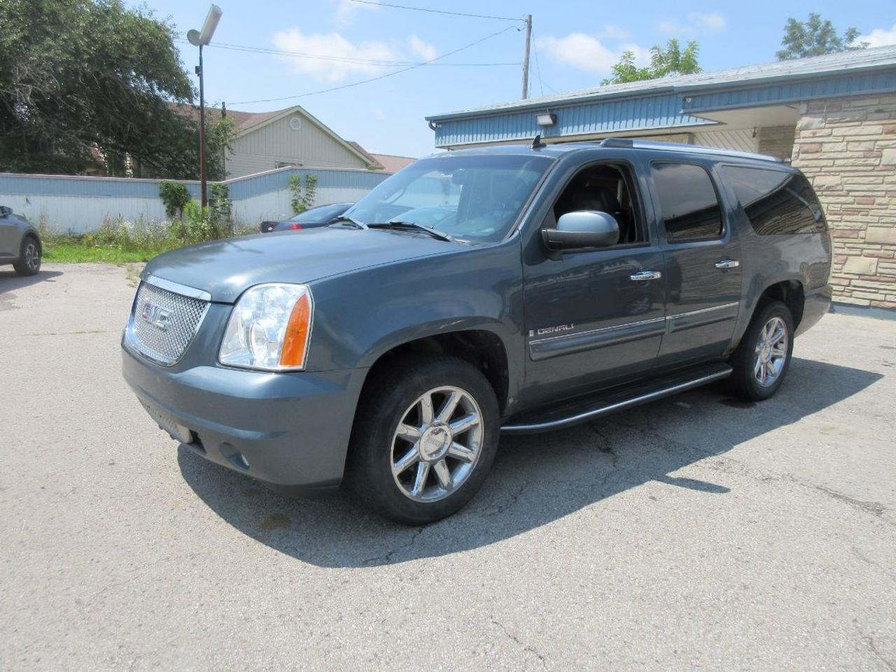 2007 GMC Yukon Denali XL Photo