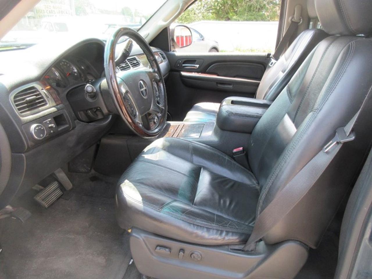 2007 GMC Yukon Denali XL Photo