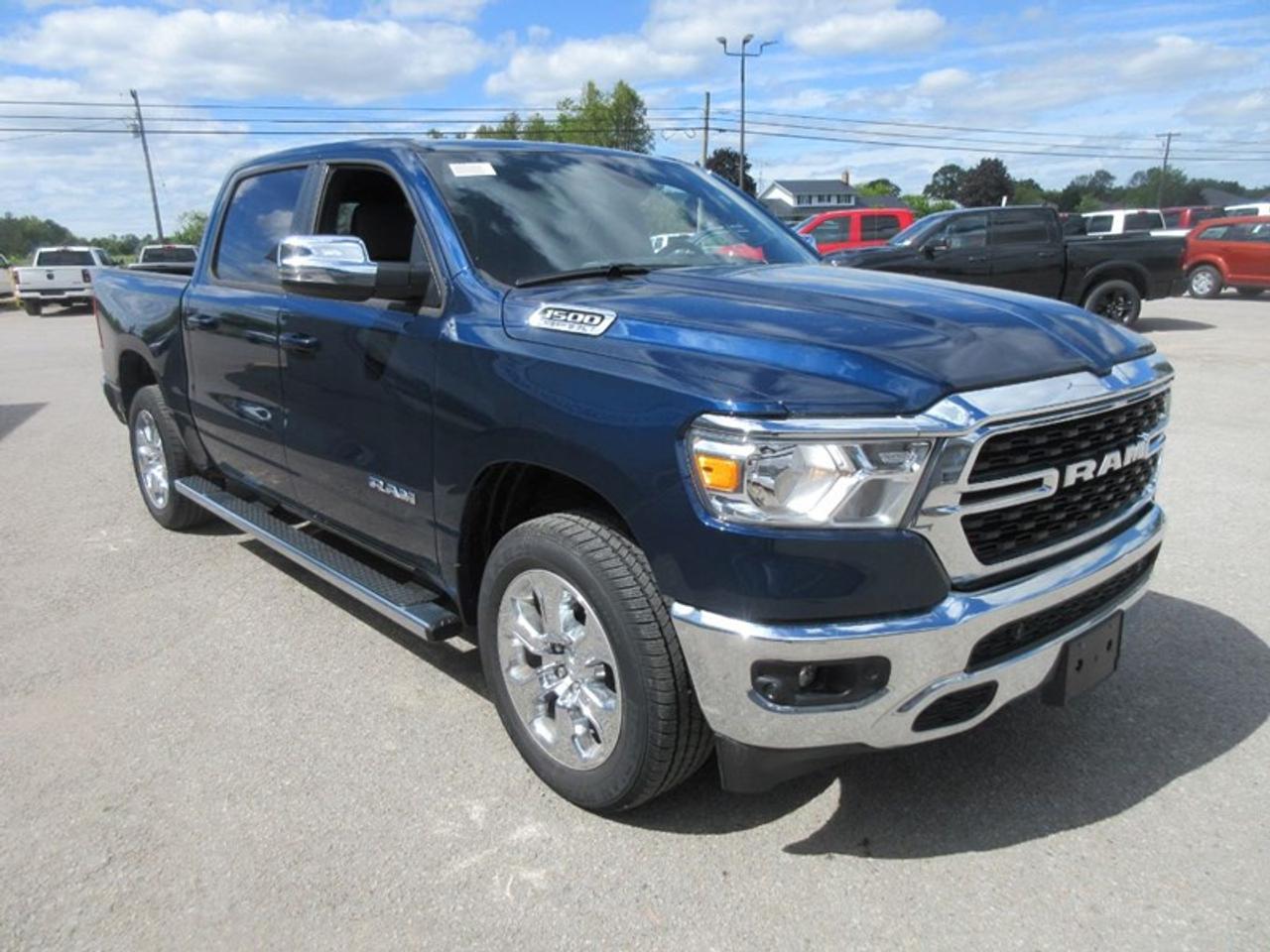 2022 RAM 1500 Big Horn Crew Cab Photo3
