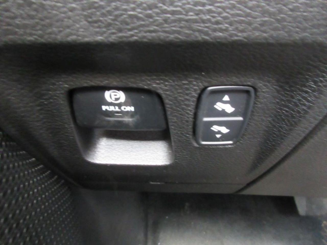 2022 RAM 1500 Big Horn Crew Cab Photo