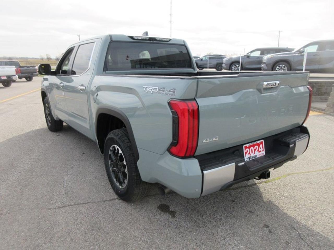 2024 Toyota Tundra Limited CREW MAX Photo
