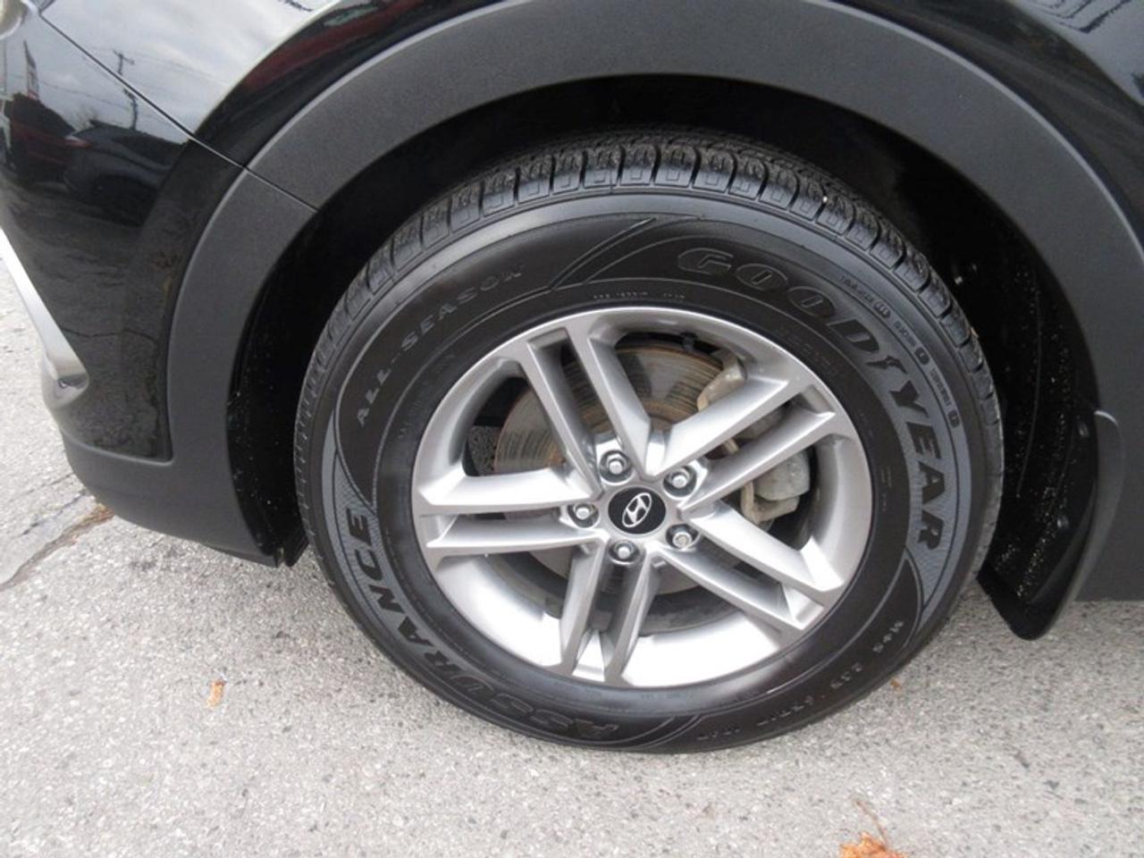2018 Hyundai Santa Fe Sport 2.4 Photo