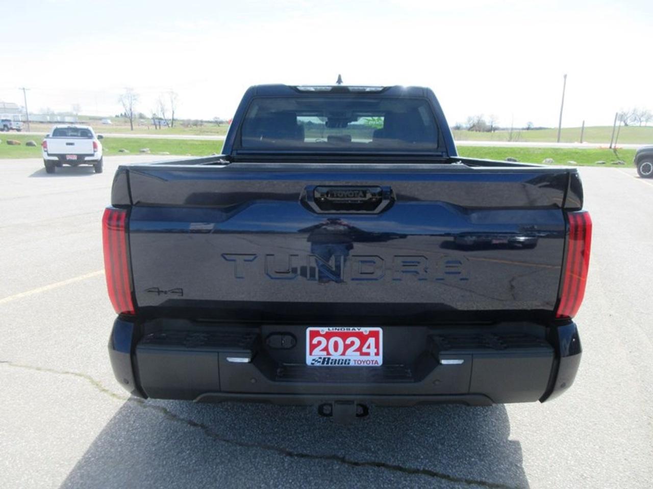 2024 Toyota Tundra Hybrid Limited Photo3