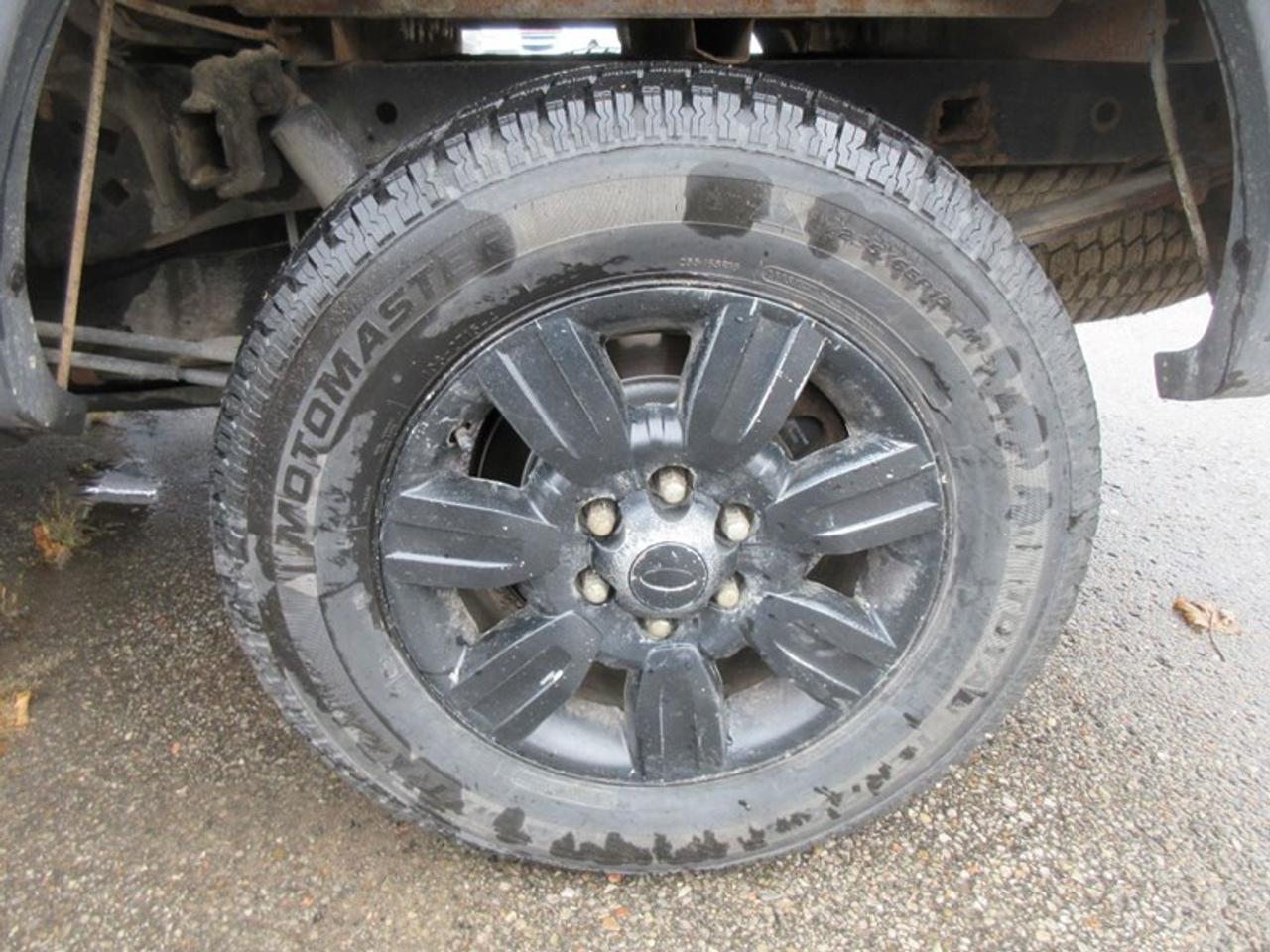2013 Ford F-150 FX4 CREW CAB Photo