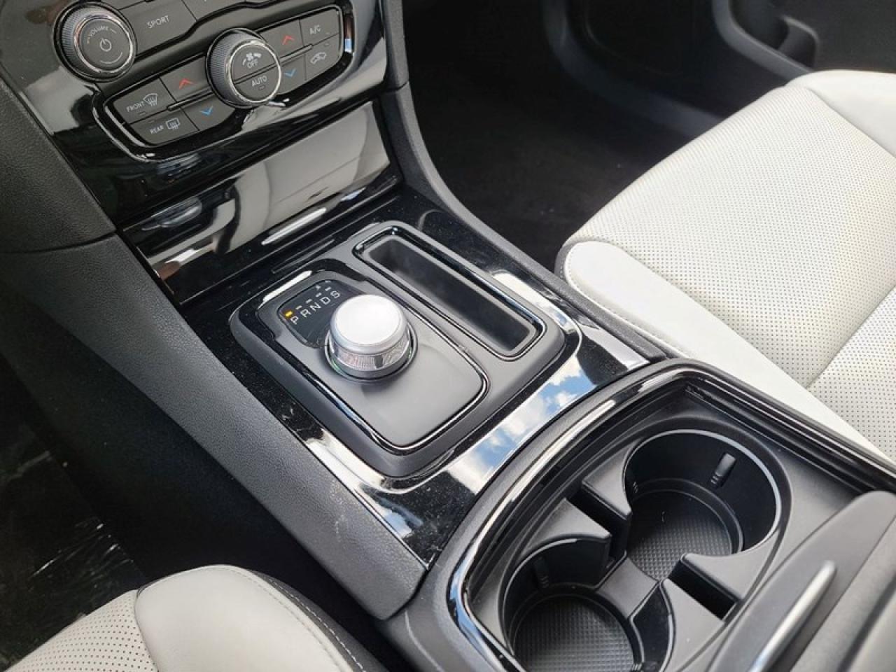 2021 Chrysler 300 S  Photo