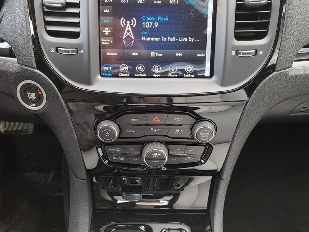 2021 Chrysler 300 S  Photo