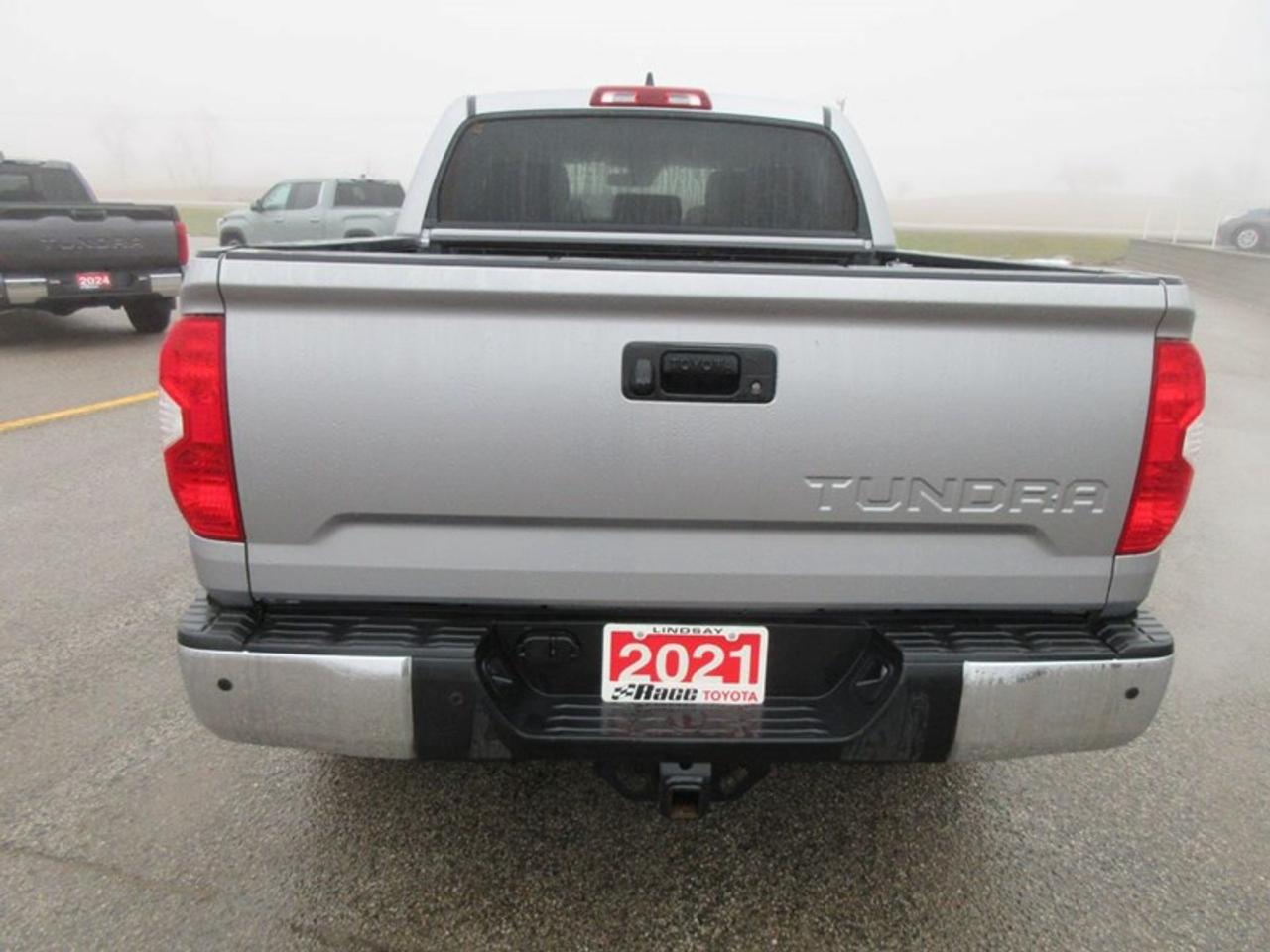 2021 Toyota Tundra SR5 5.7L V8 CREWMAX Photo3