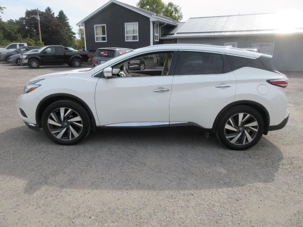 2017 Nissan Murano Platinum AWD Photo5