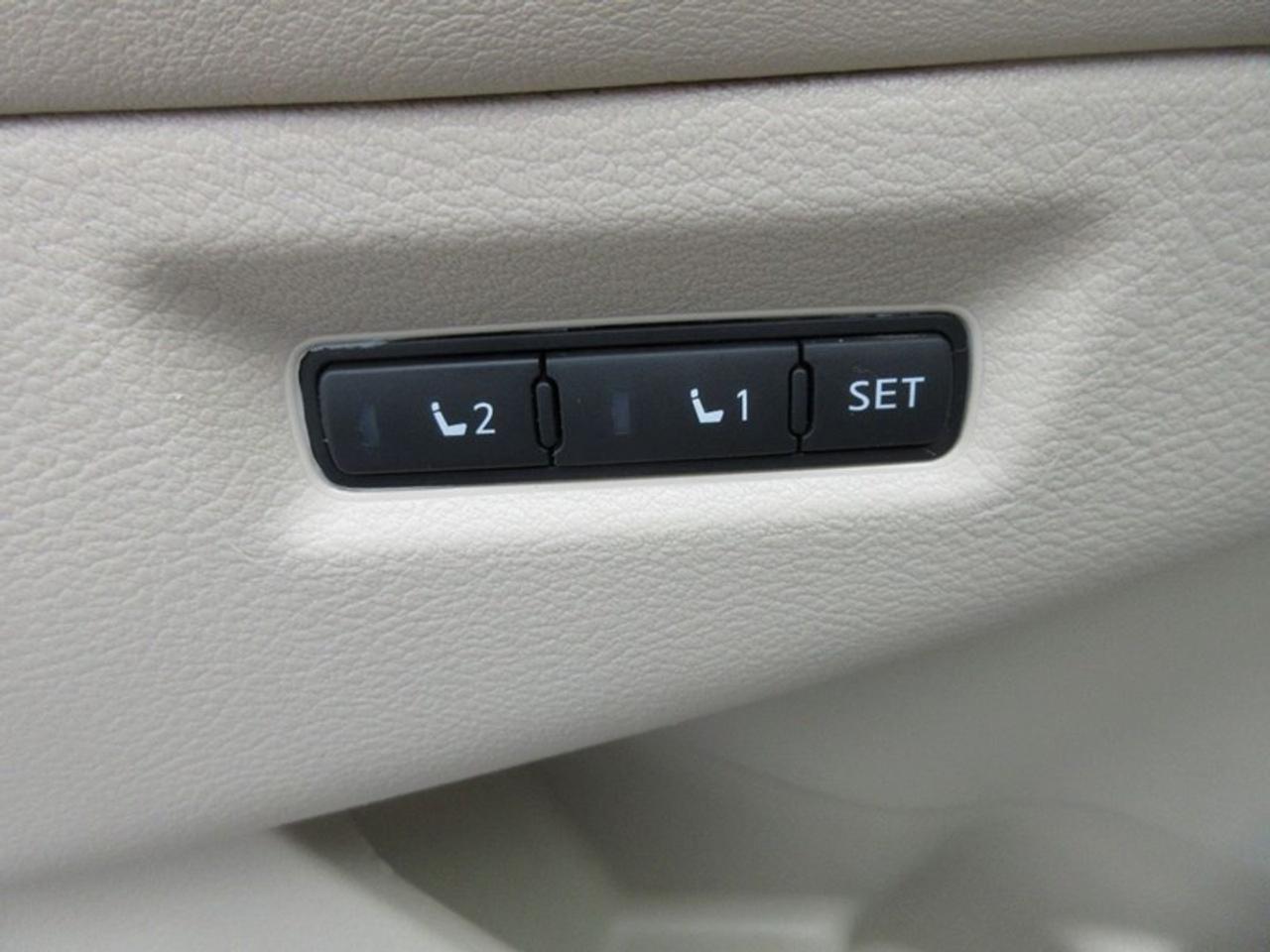 2017 Nissan Murano Platinum AWD Photo