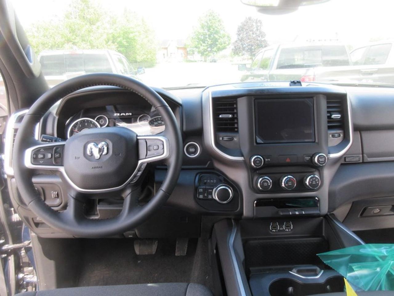 2022 RAM 1500 Crew Cab Big Horn 4X4 Photo