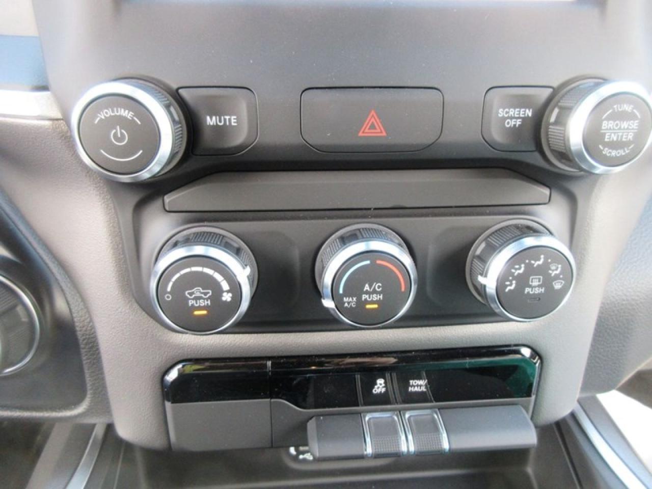 2022 RAM 1500 Crew Cab Big Horn 4X4 Photo