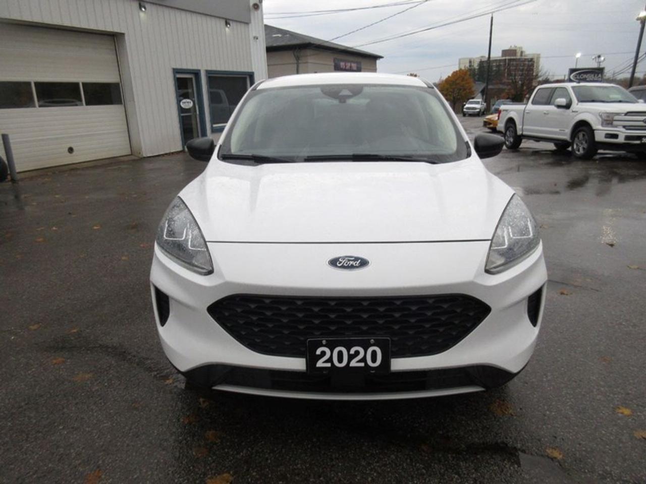 2020 Ford Escape S Photo