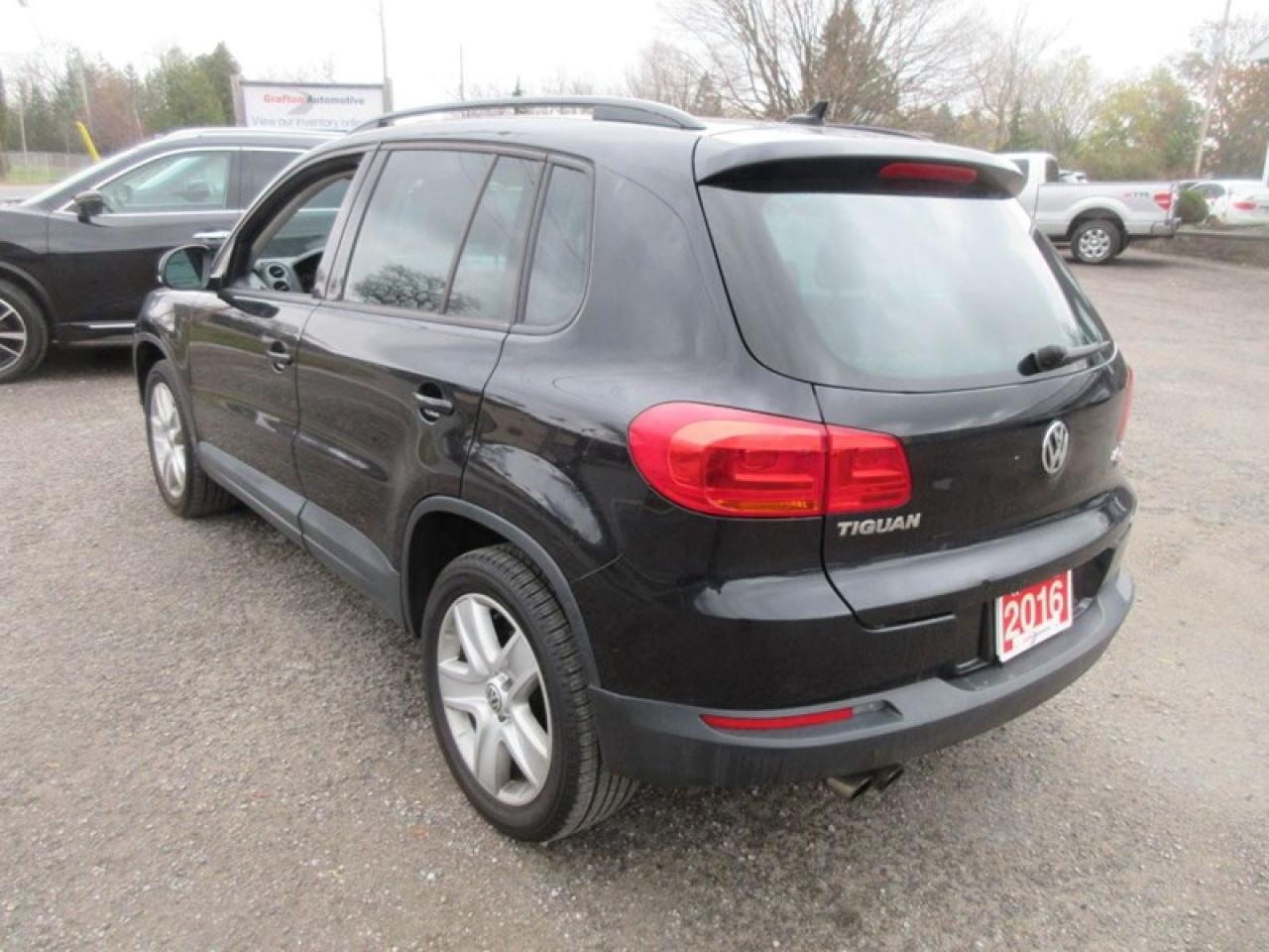 2016 Volkswagen Tiguan COMFORTLINE 4Motion Photo