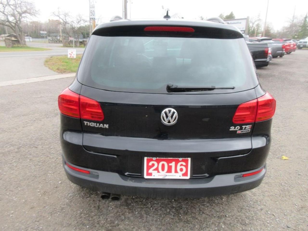 2016 Volkswagen Tiguan COMFORTLINE 4Motion Photo