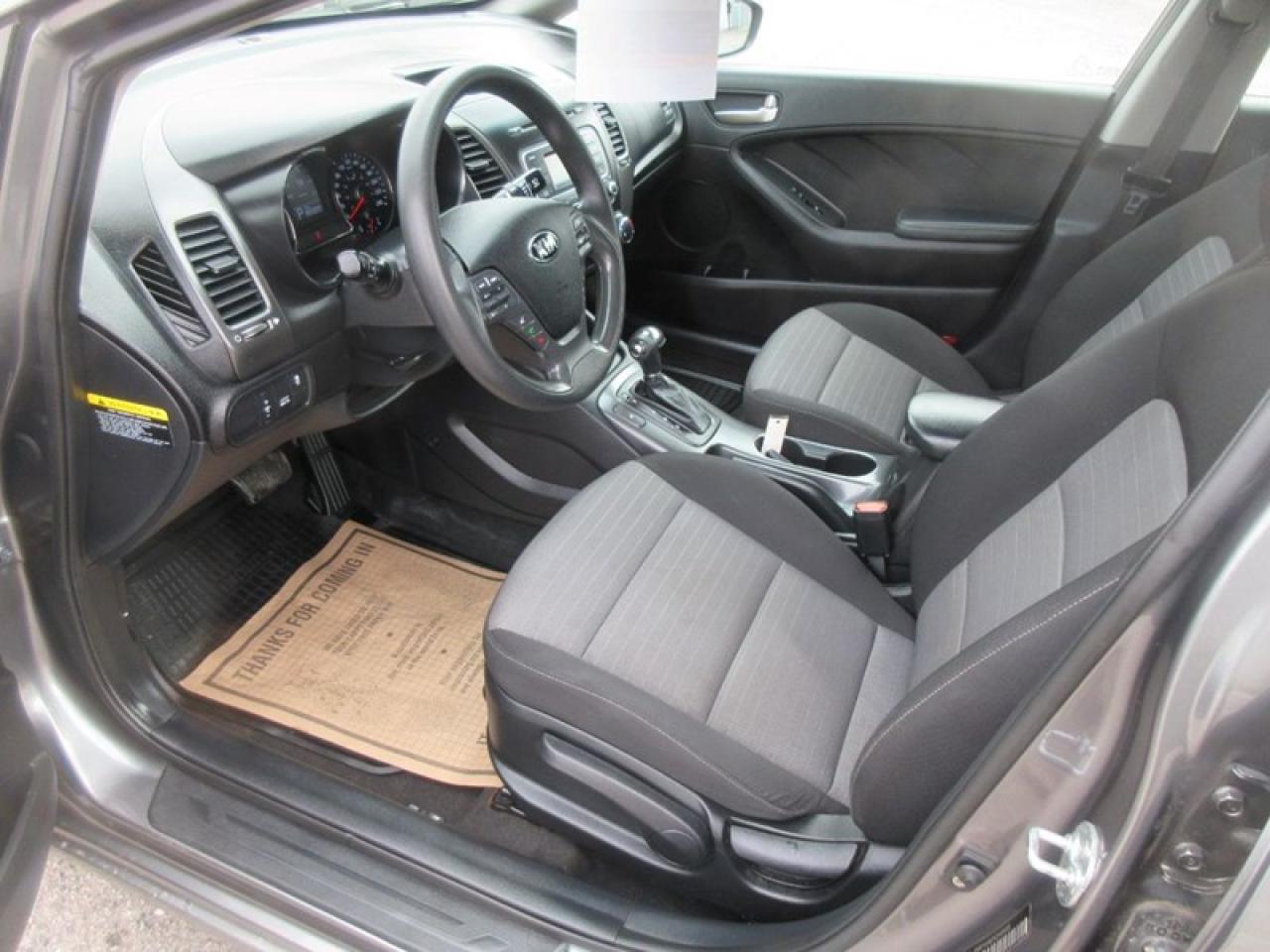 2016 Kia Forte LX Photo