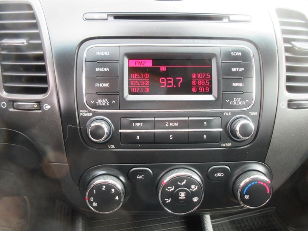 2016 Kia Forte LX Photo