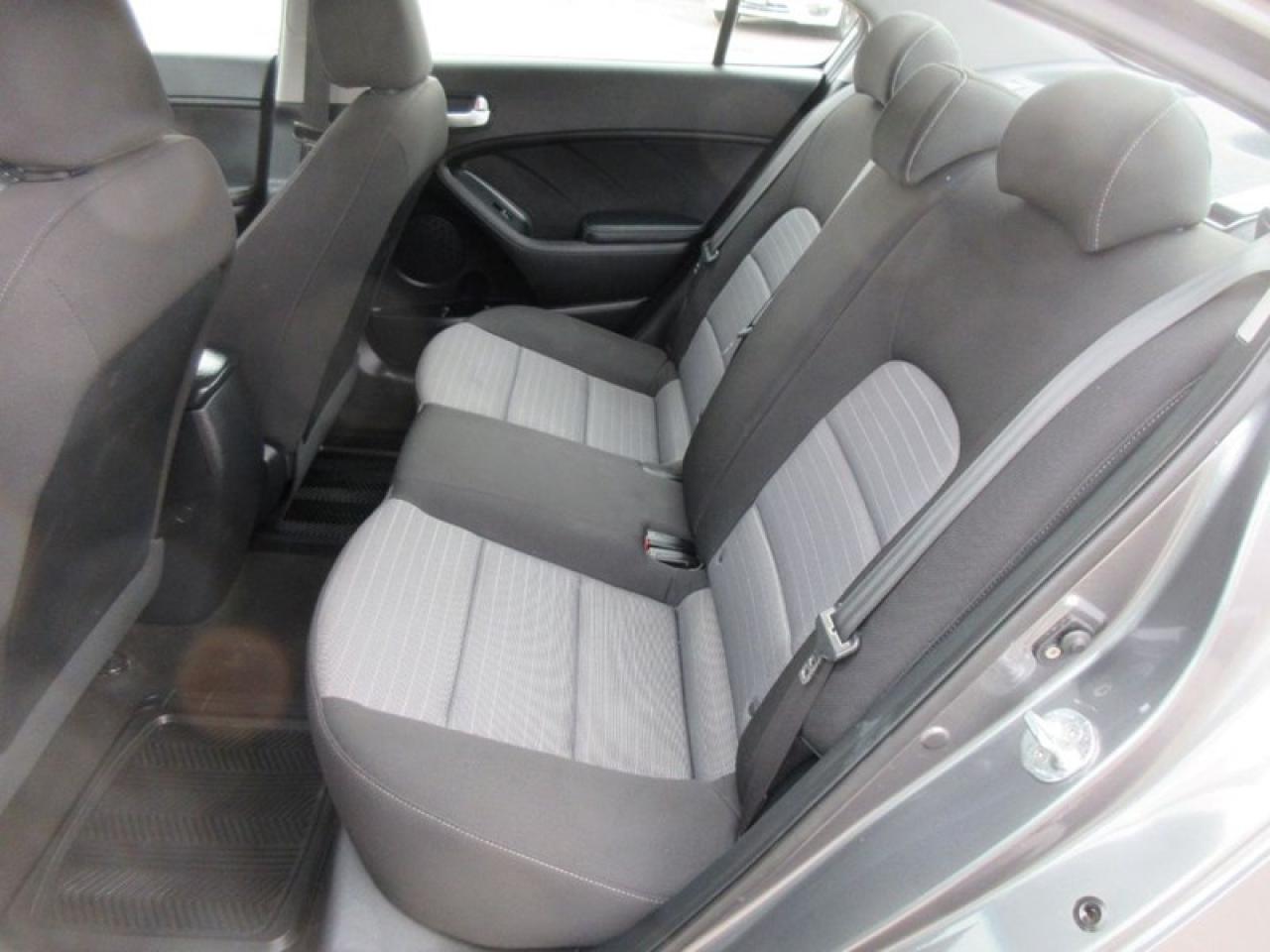 2016 Kia Forte LX Photo