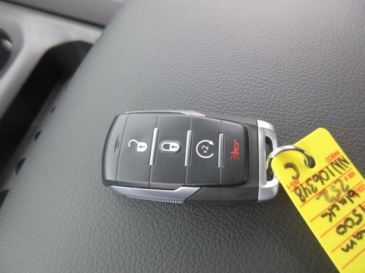 2022 RAM 1500 Crew Cab Big Horn 4X4 Photo