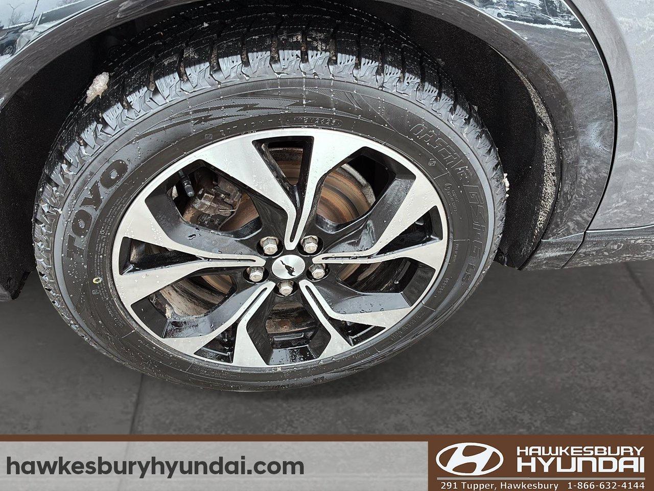 2023 Ford Mustang Mach-E Premium Photo