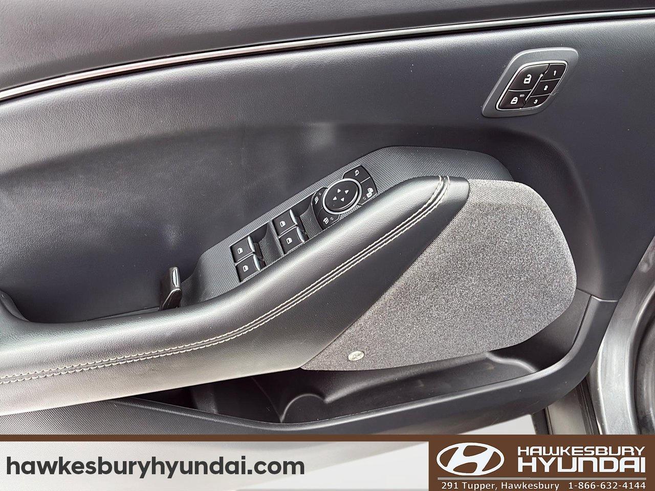 2023 Ford Mustang Mach-E Premium Photo