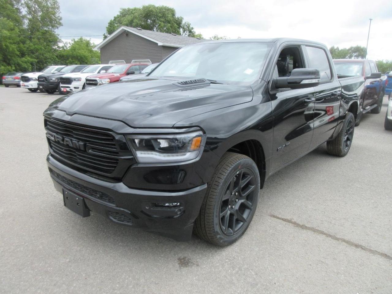 2022 RAM 1500 Sport Crew Cab Photo0