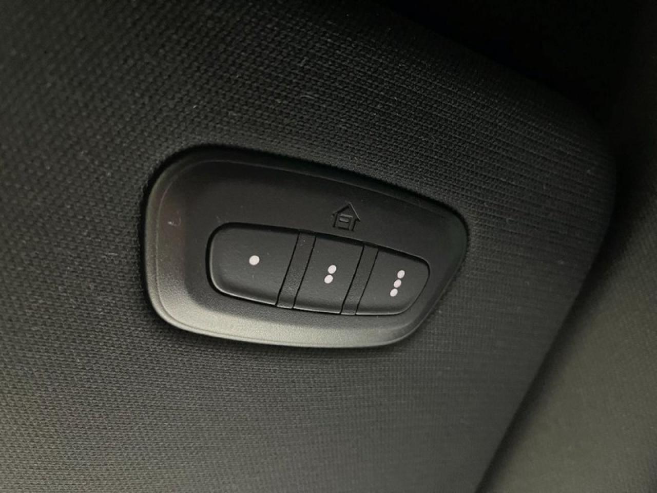 2022 RAM 1500 Sport Crew Cab Photo