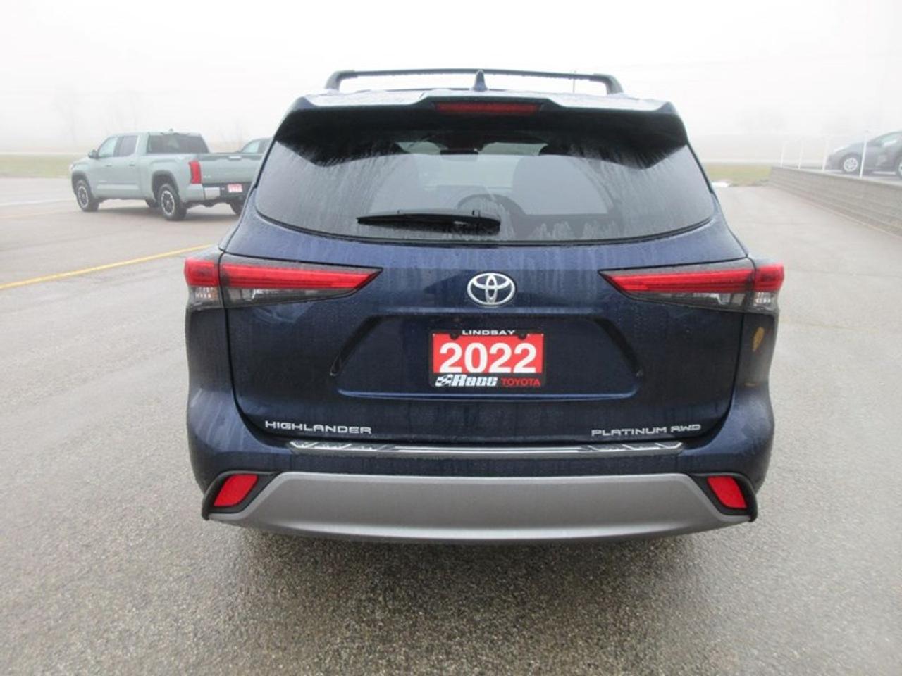 2022 Toyota Highlander Plantium  AWD Photo