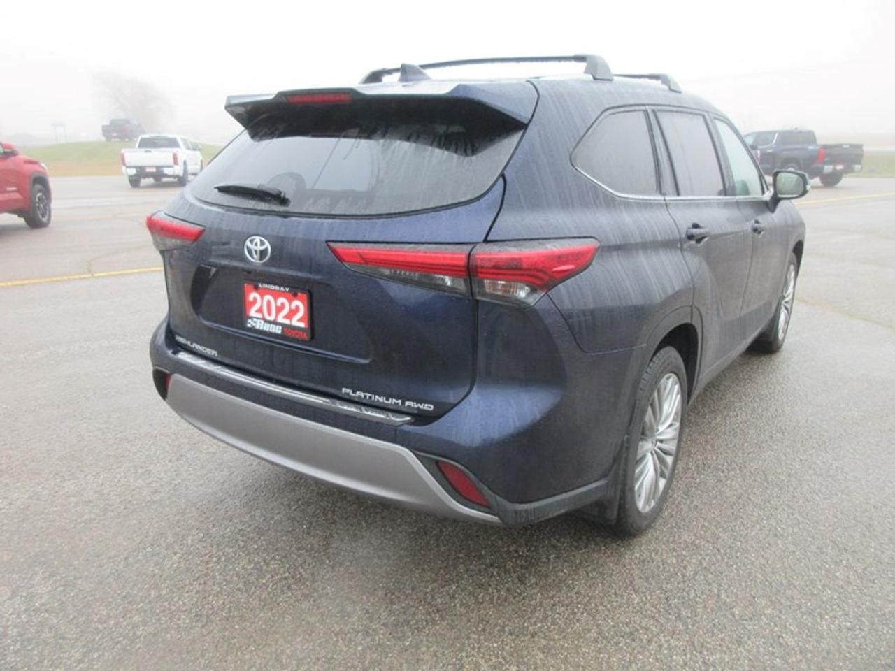 2022 Toyota Highlander Plantium  AWD Photo