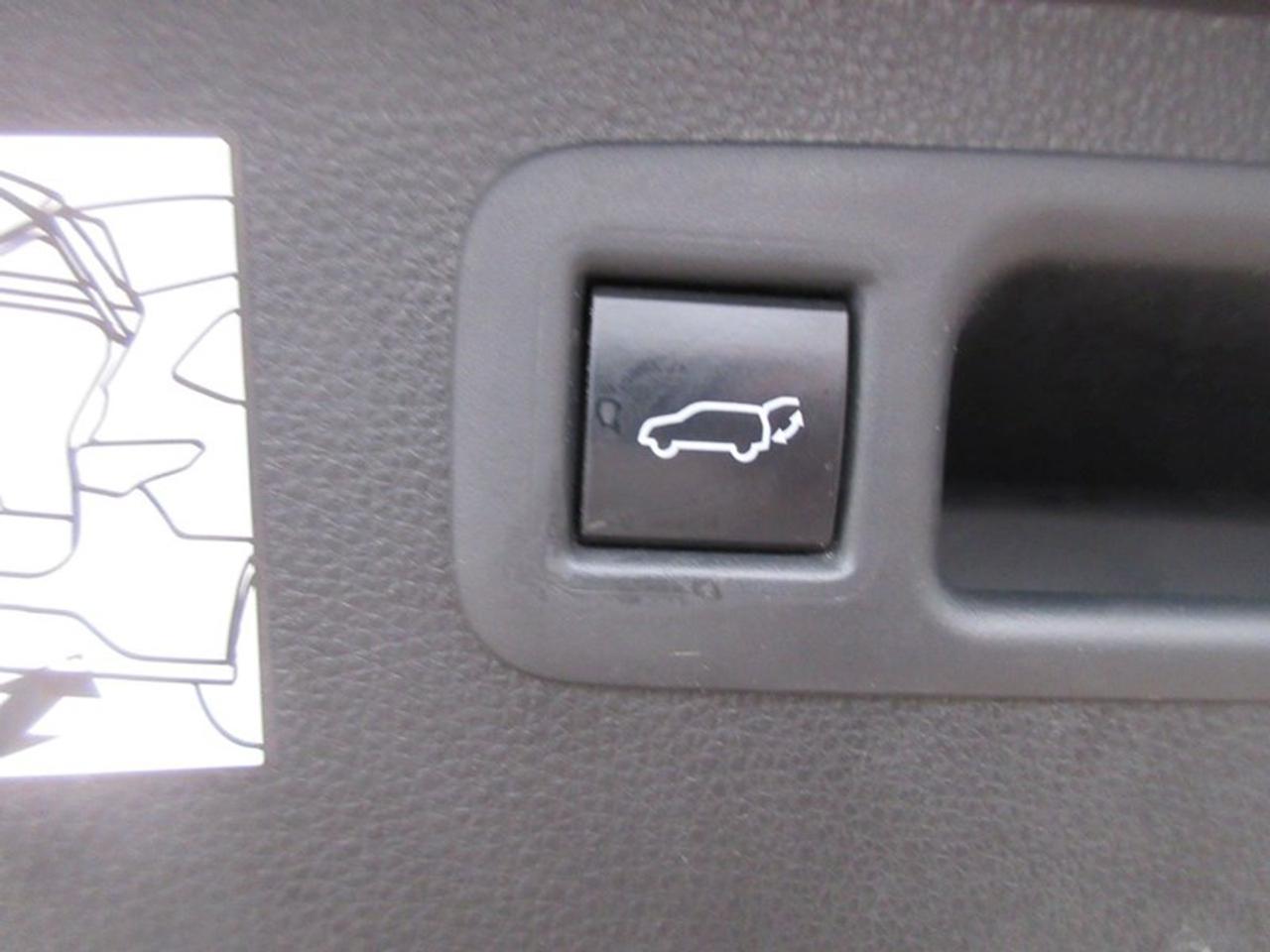 2022 Toyota Highlander Plantium  AWD Photo