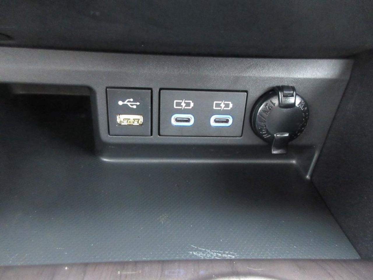 2022 Toyota Highlander Plantium  AWD Photo