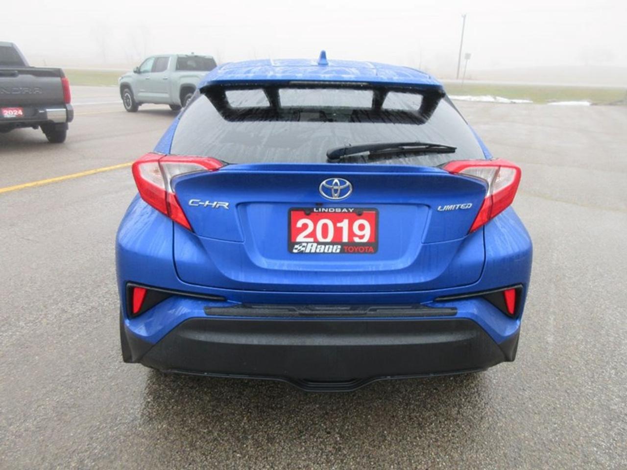 2019 Toyota C-HR Limited Photo3