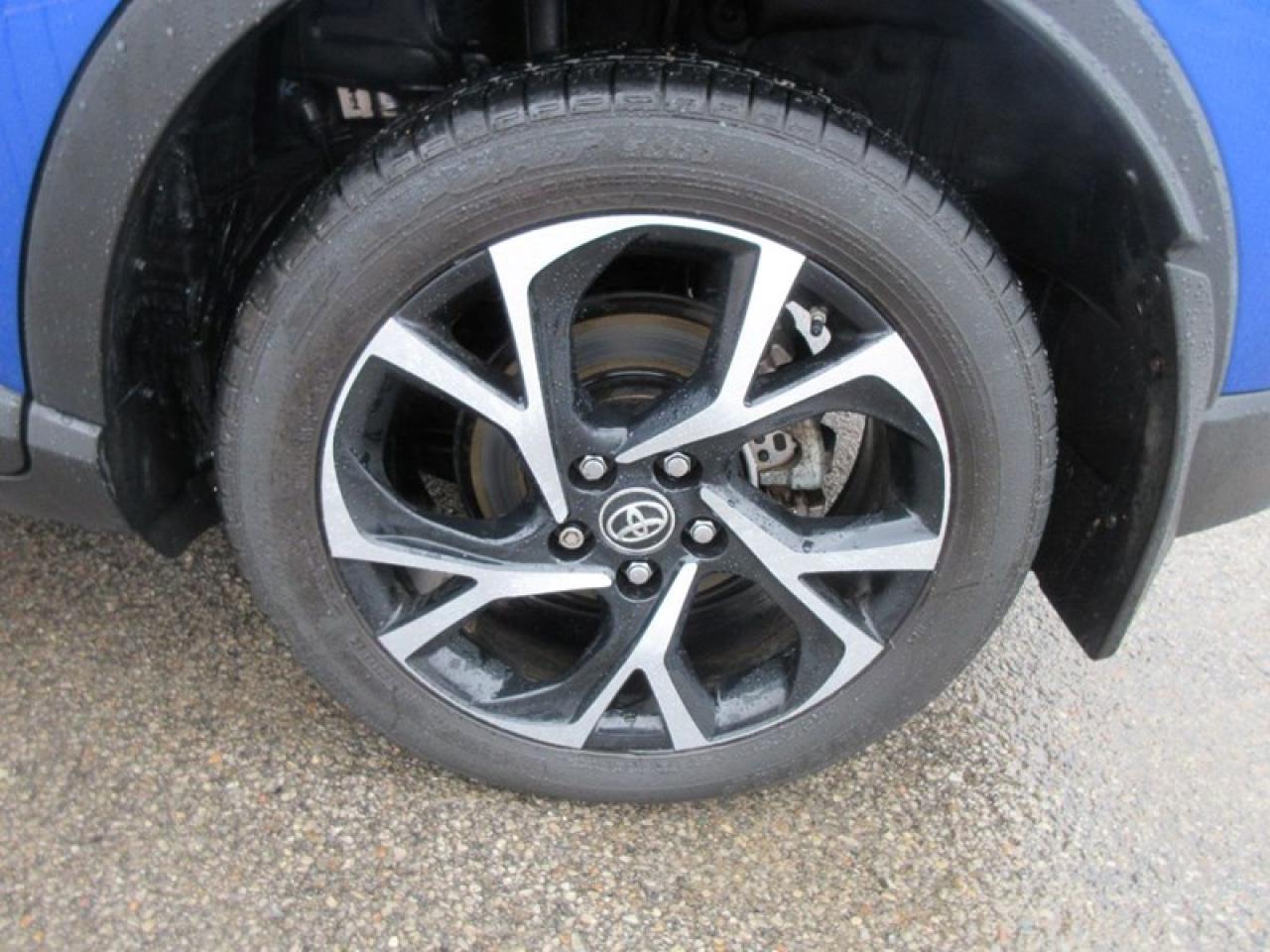 2019 Toyota C-HR Limited Photo