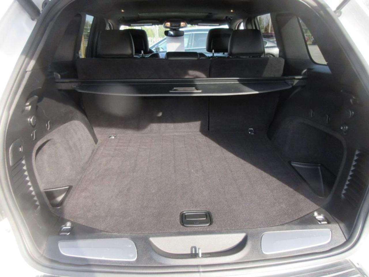 2019 Jeep Grand Cherokee LIMITED 4X4 Photo4
