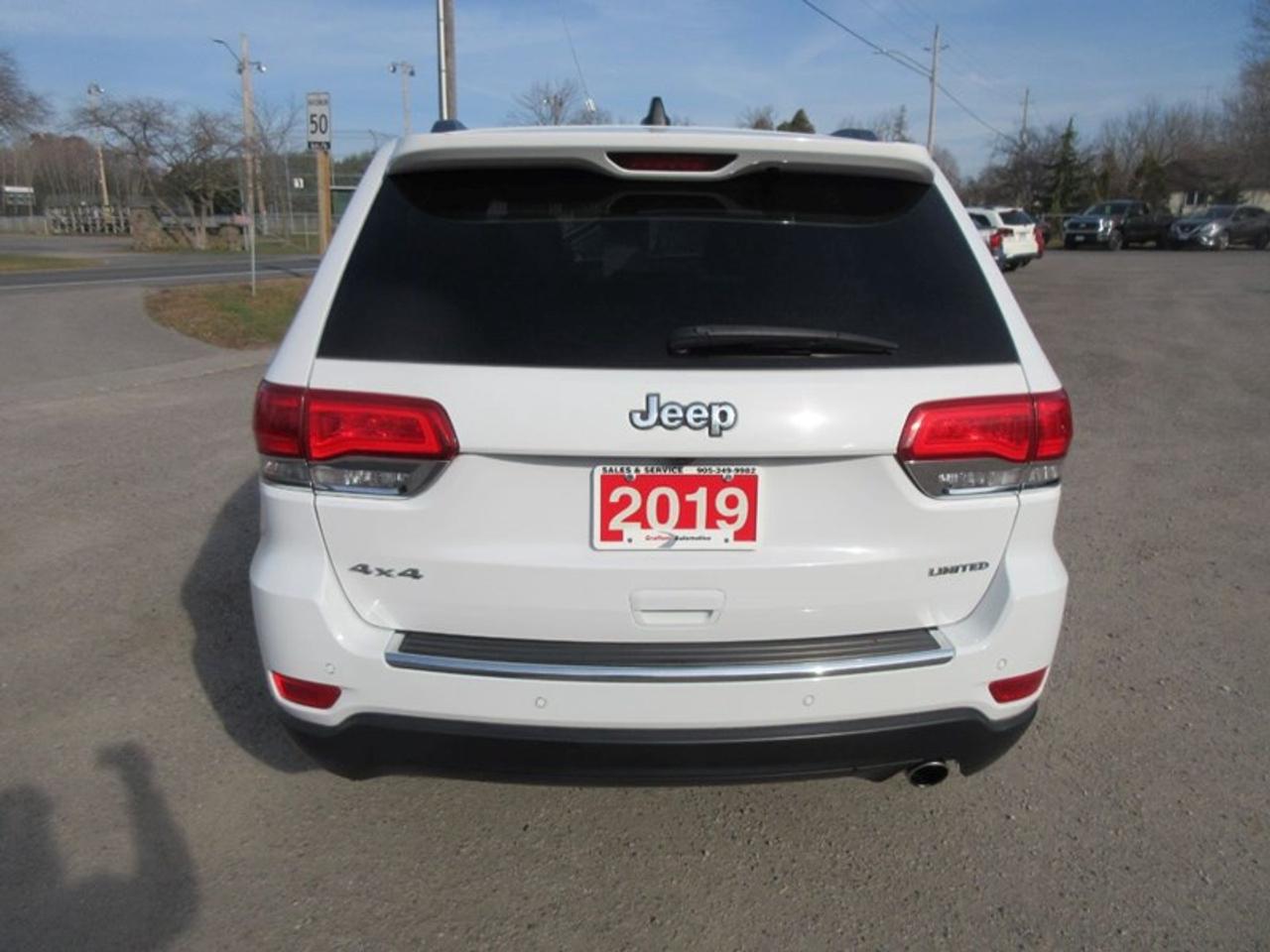 2019 Jeep Grand Cherokee LIMITED 4X4 Photo